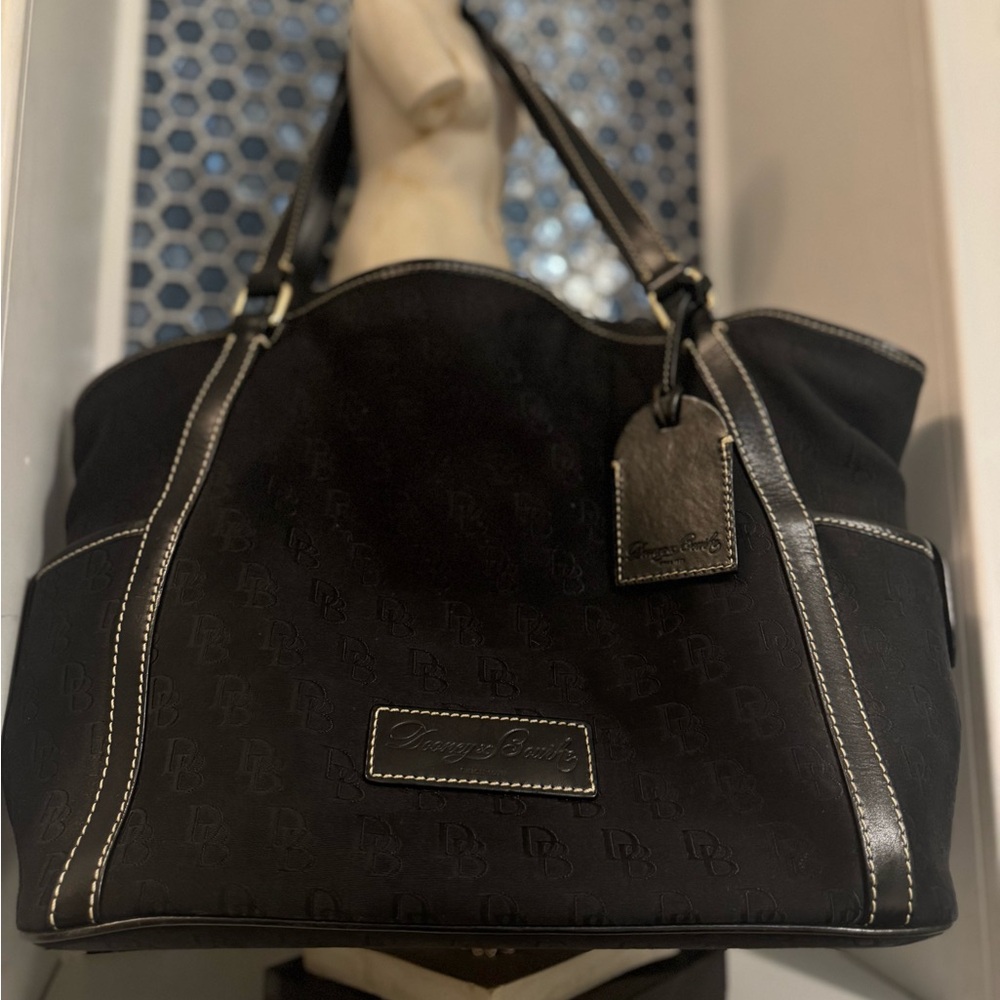 Dooney & Bourke Black Double Handle Canvus Monogram outer side pockets handbag
